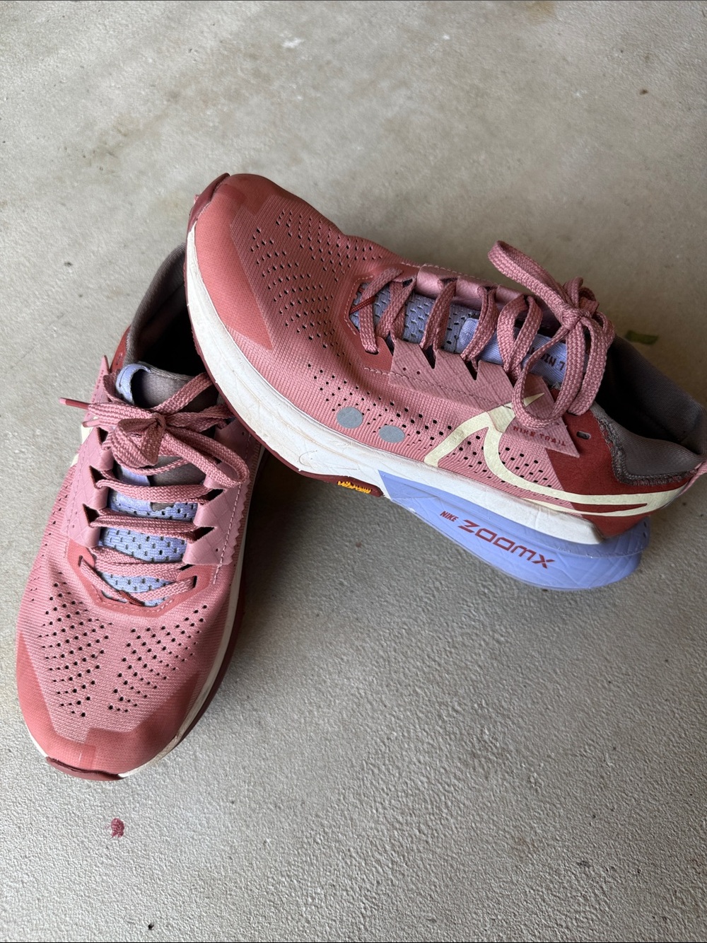 Nike Women’s Mauve/Pink Zegama ZoomX Trail Running Shoes